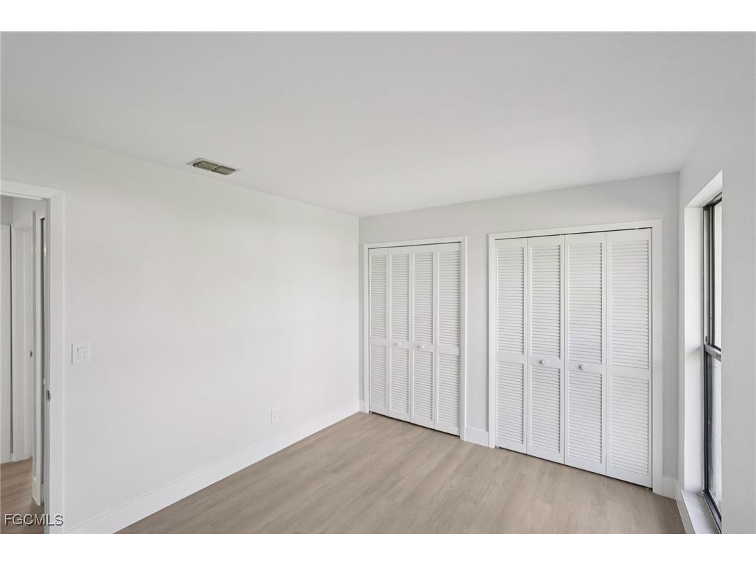 2128 NE 9th Place Cape Coral FL 33909 2025013120 image15