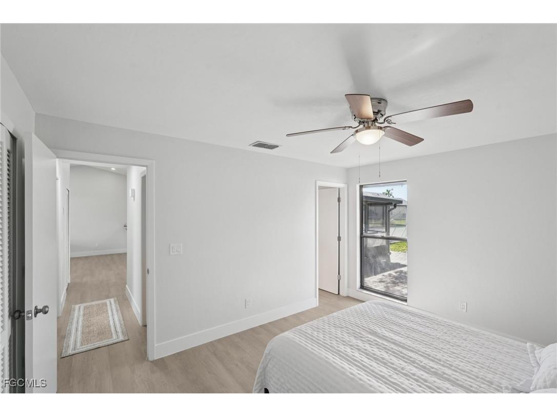2128 NE 9th Place Cape Coral FL 33909 2025013120 image17