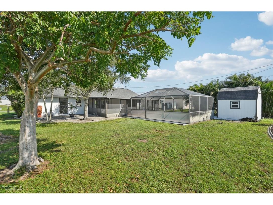 2128 NE 9th Place Cape Coral FL 33909 2025013120 image29