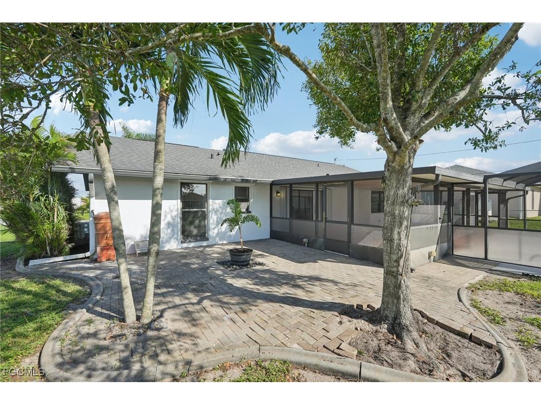 2128 NE 9th Place Cape Coral FL 33909 2025013120 image31