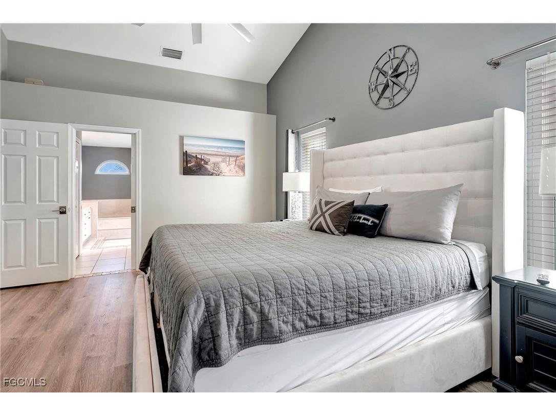 2128 SW 8th Court Cape Coral FL 33991 2025019517 image18