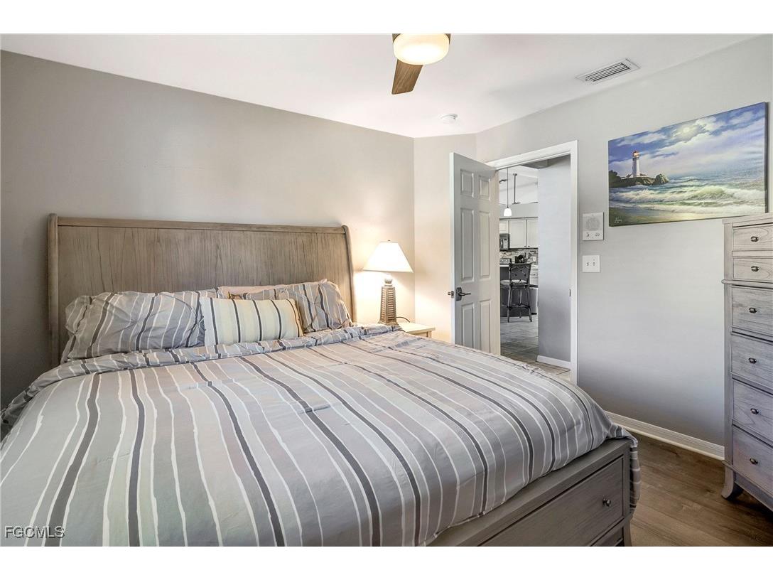 2128 SW 8th Court Cape Coral FL 33991 2025019517 image31