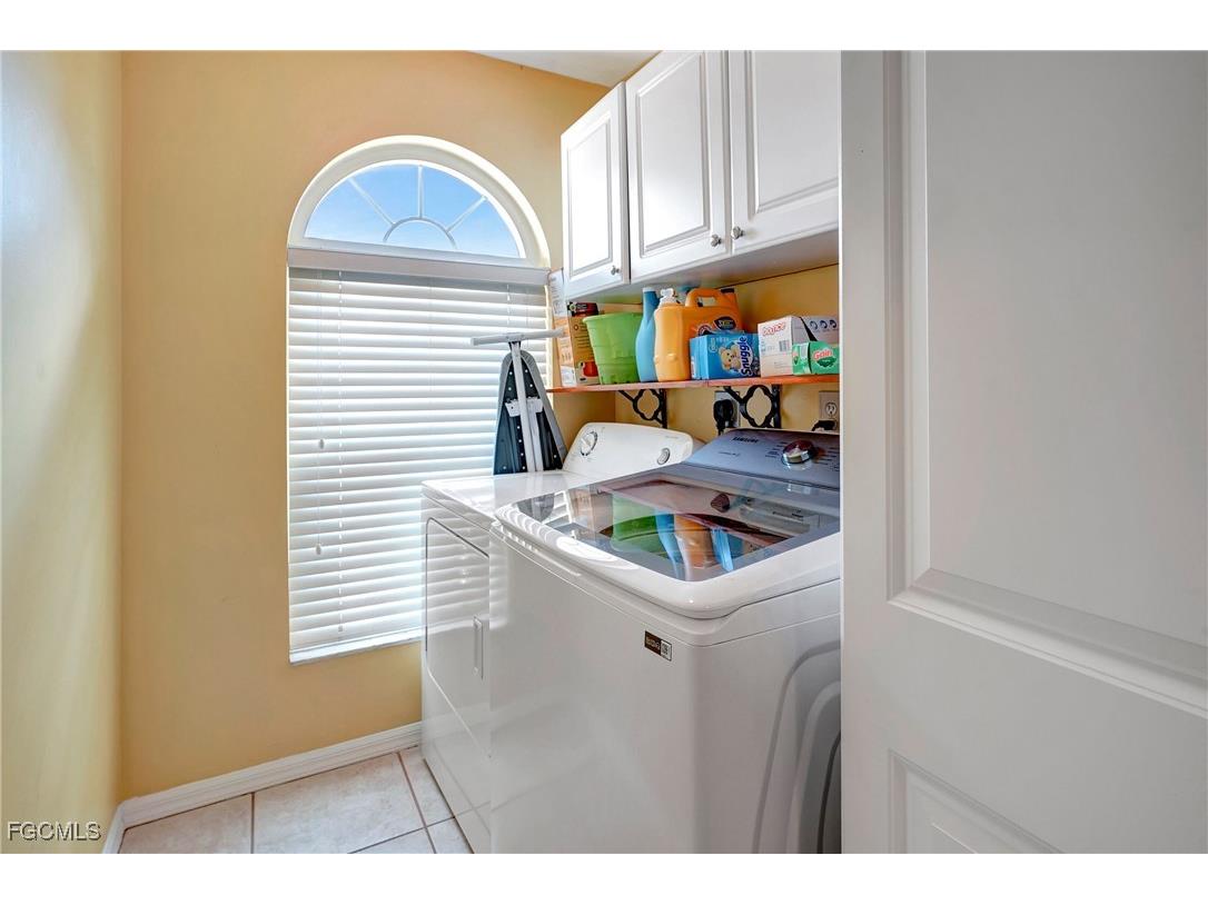 2128 SW 8th Court Cape Coral FL 33991 2025019517 image33