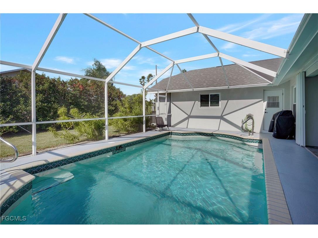 2128 SW 8th Court Cape Coral FL 33991 2025019517 image40