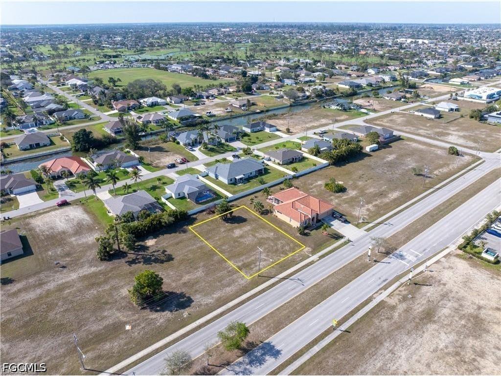 2128 Skyline Boulevard Cape Coral FL 33991 2026020252 image4