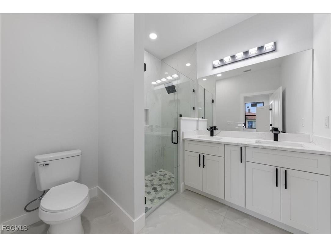 2129/2131 Fairway Drive Lehigh Acres FL 33973 2025018172 image10