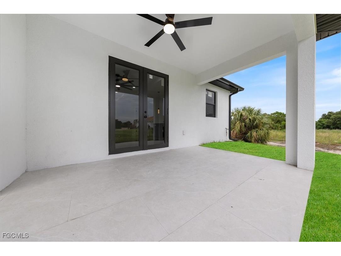 2129/2131 Fairway Drive Lehigh Acres FL 33973 2025018172 image12