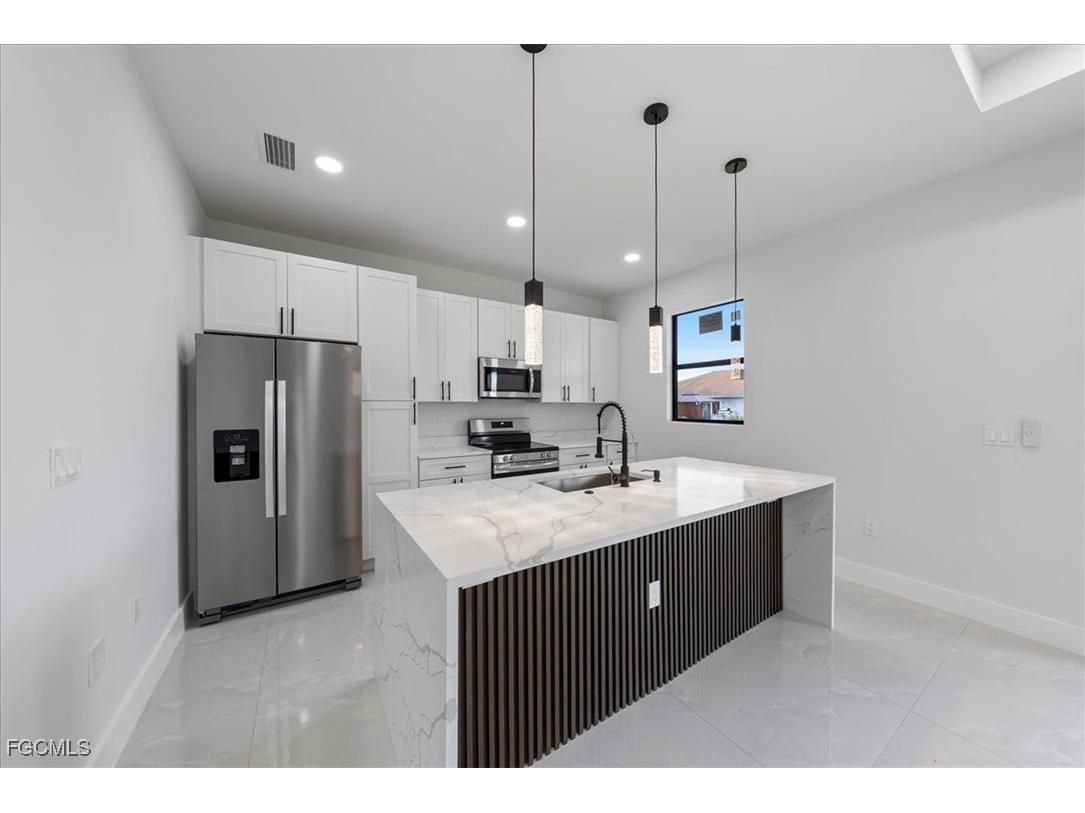 2129/2131 Fairway Drive Lehigh Acres FL 33973 2025018172 image6