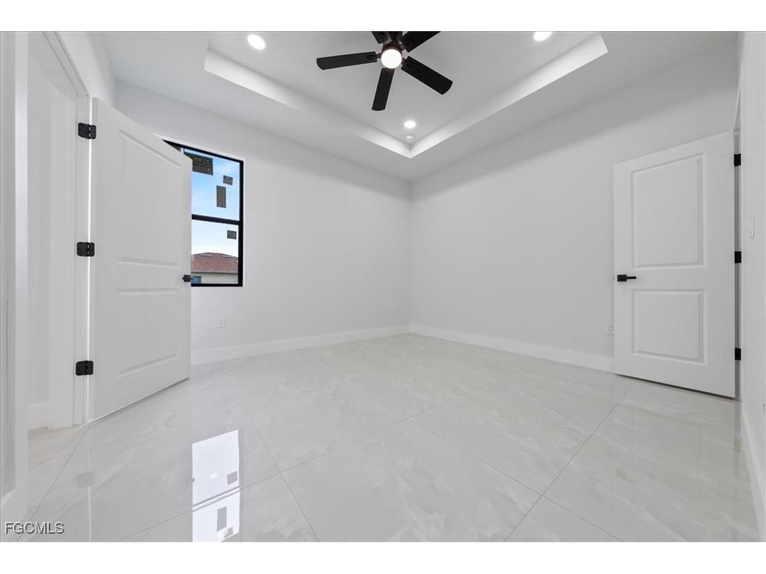 2129/2131 Fairway Drive Lehigh Acres FL 33973 2025018172 image9