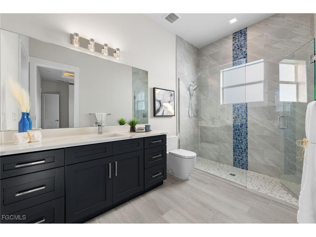 2129 Cape Coral Parkway W Cape Coral FL 33914 2025002941 image22