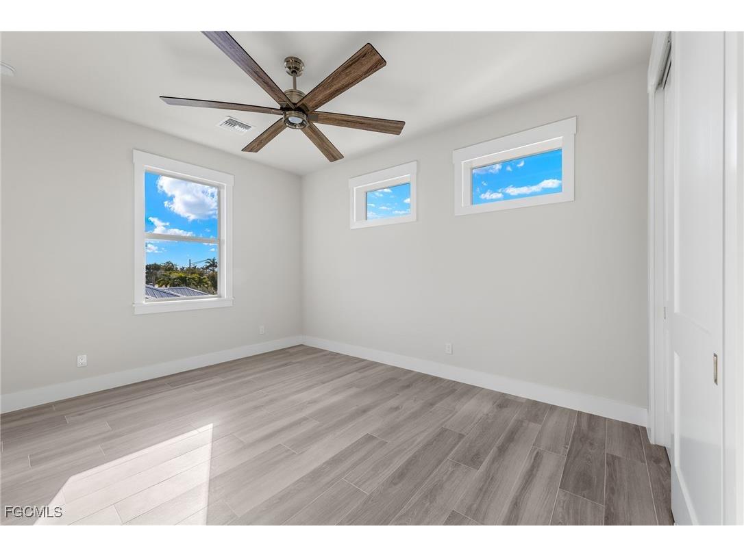 2129 Cape Coral Parkway W Cape Coral FL 33914 2025002941 image27