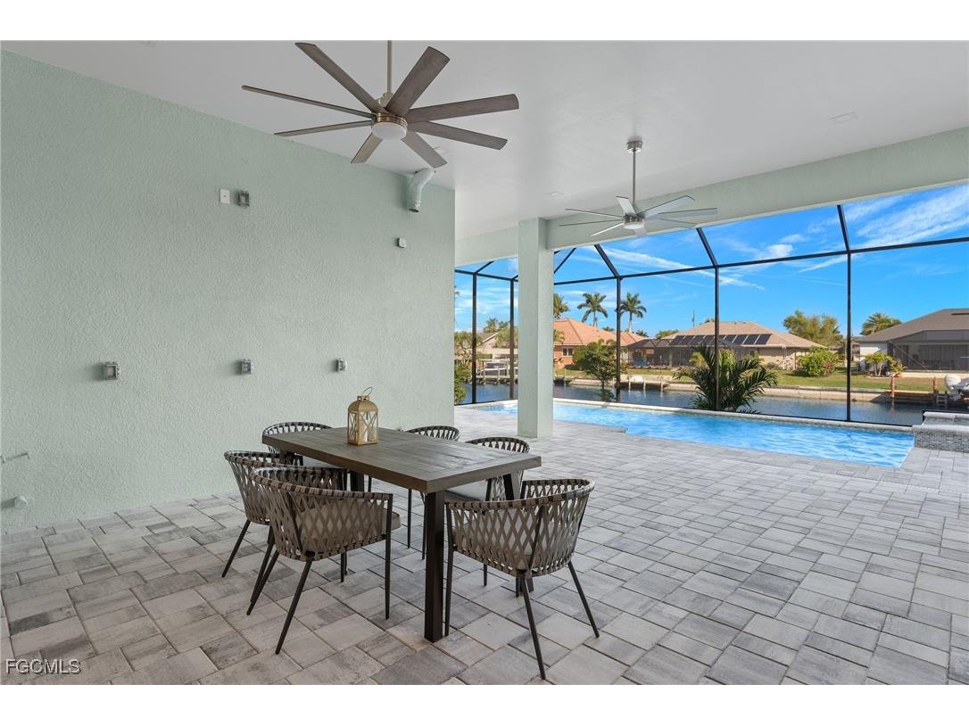 2129 Cape Coral Parkway W Cape Coral FL 33914 2025002941 image34