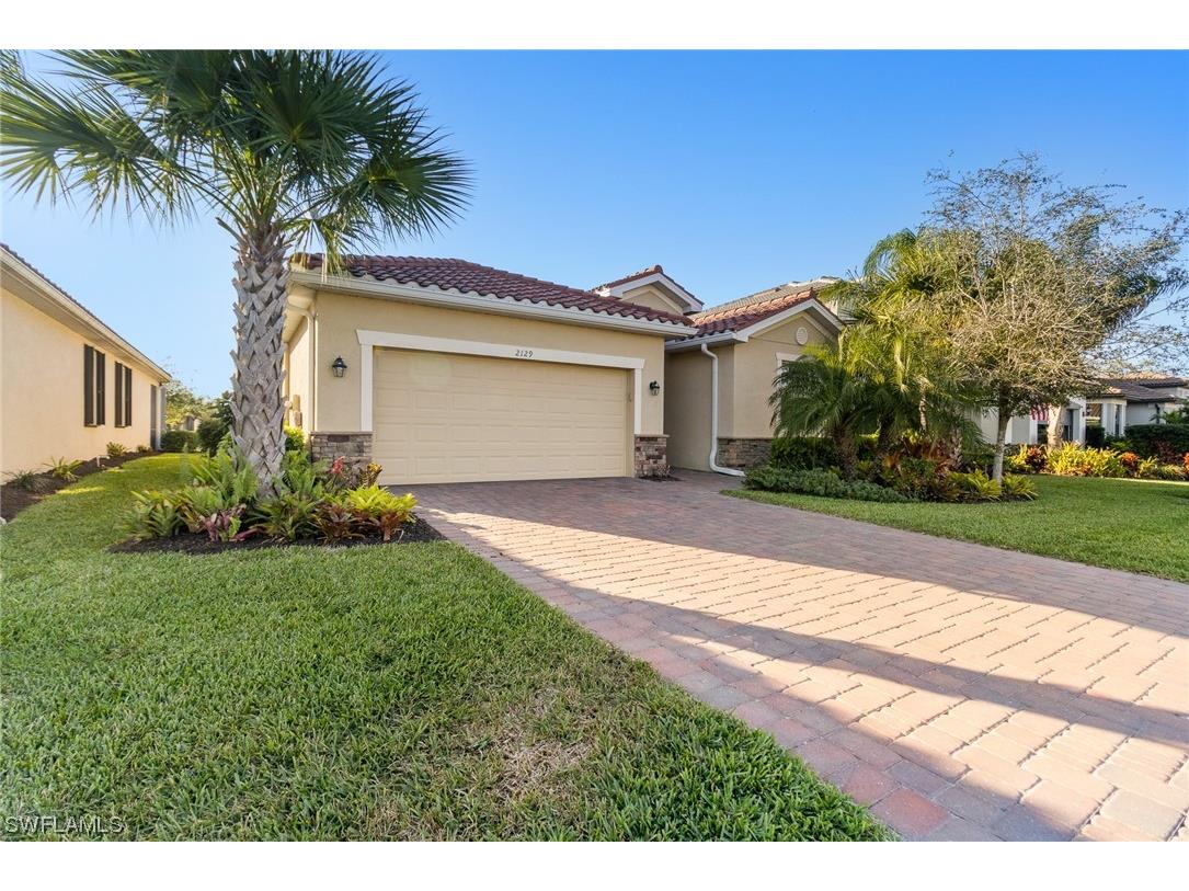 2129 Clementine Street Naples FL 34120 223084241 image1
