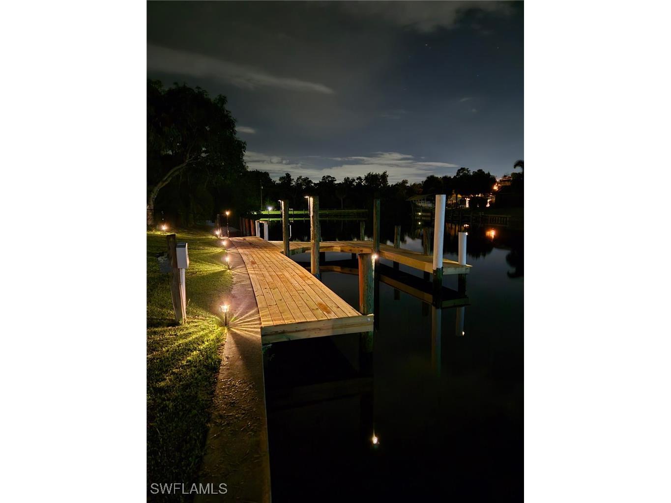 2129 Davis Boulevard Fort Myers FL 33905 225083533 image22