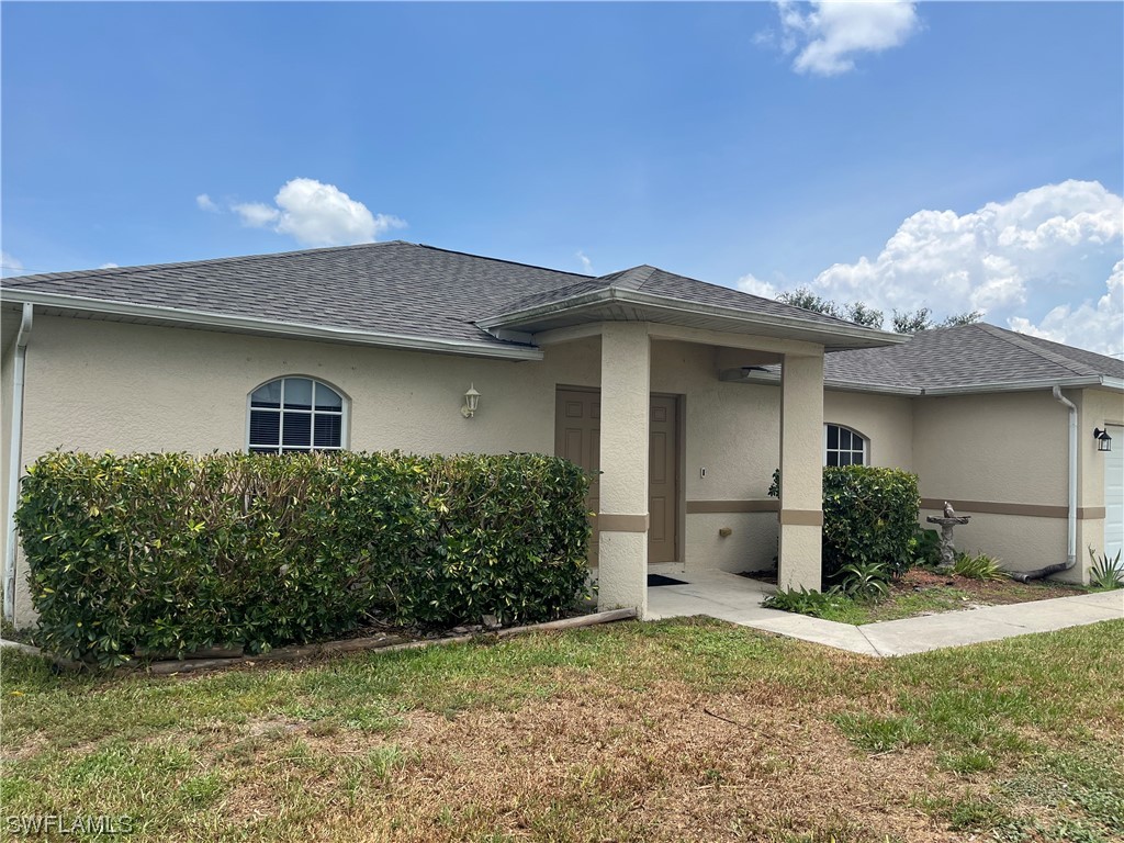 2129 NE 9th Place Cape Coral FL 33909 223048665 image1