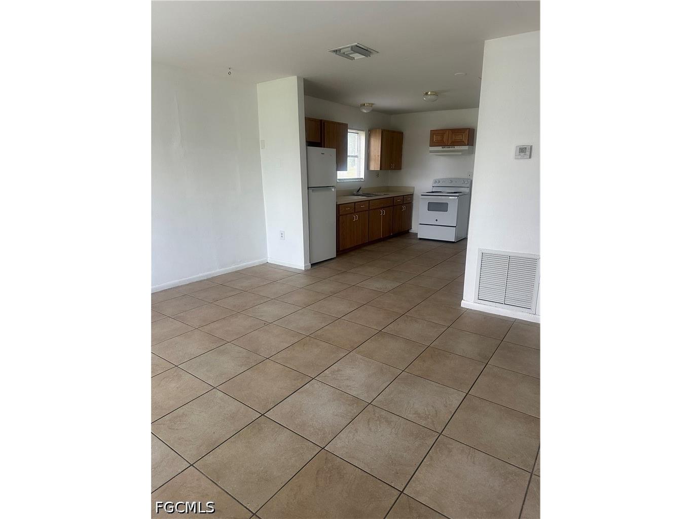 213 10th Street NW Moore Haven FL 33471 2026018537 image3