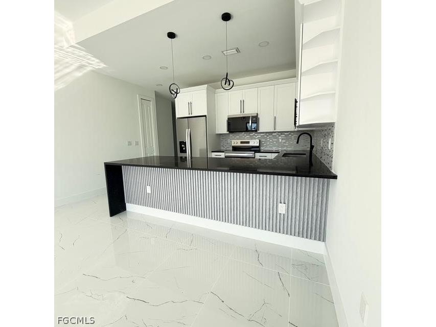 213-215 W 12th Street Lehigh Acres FL 33972 2026007084 image10