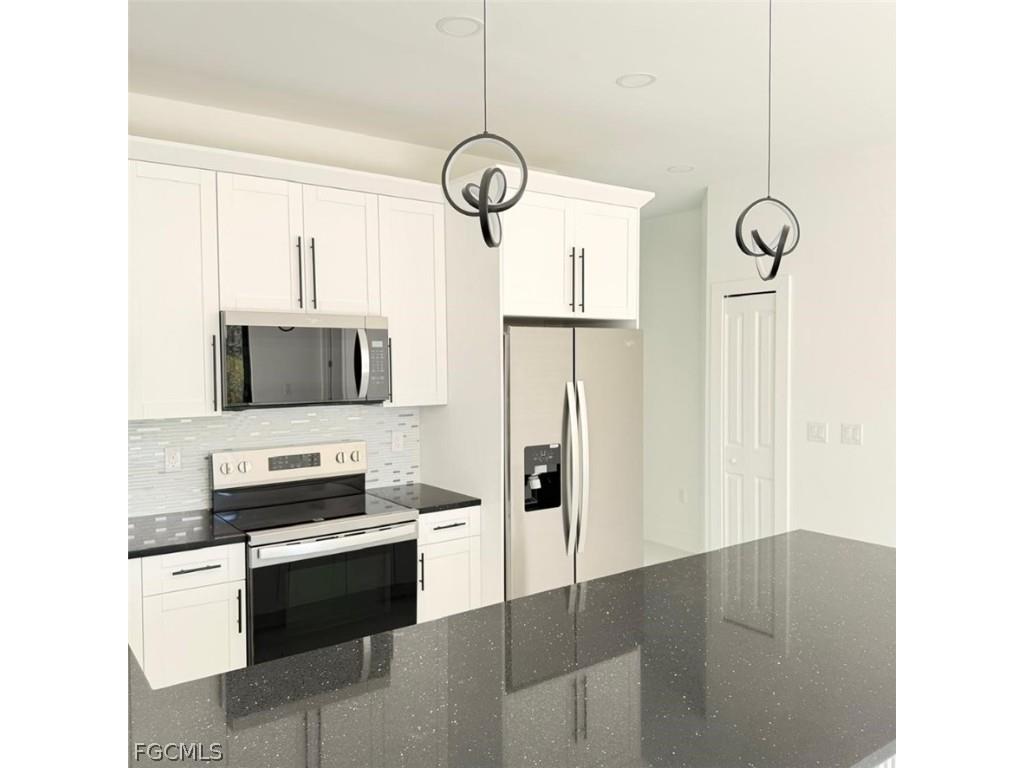 213-215 W 12th Street Lehigh Acres FL 33972 2026007084 image28