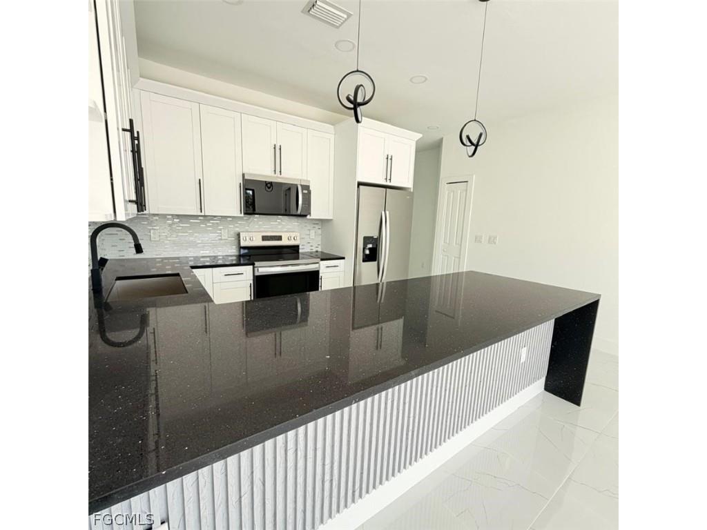 213-215 W 12th Street Lehigh Acres FL 33972 2026007084 image29