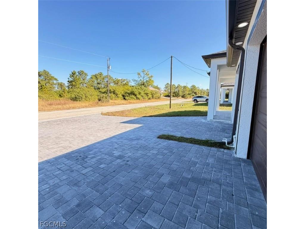 213-215 W 12th Street Lehigh Acres FL 33972 2026007084 image3