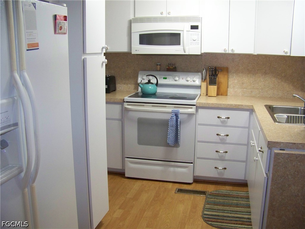 213 Brandywine Lane North Fort Myers FL 33917 2026013786 image19