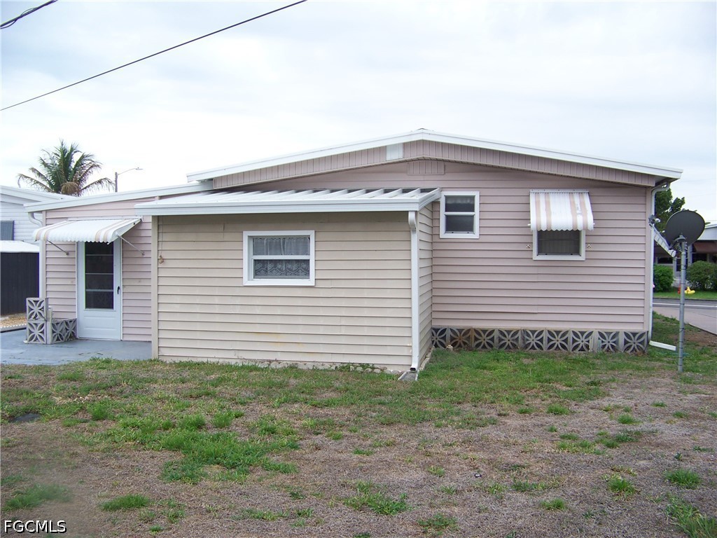 213 Brandywine Lane North Fort Myers FL 33917 2026013786 image6