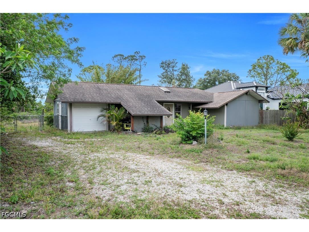 213 Lincoln Avenue Lehigh Acres FL 33936 2026021583 image2