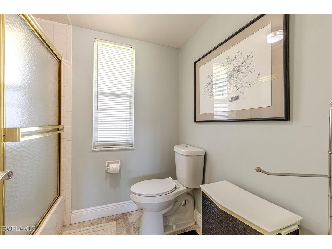 213 Memory Ln #4 Naples FL 34112 225084852 image12