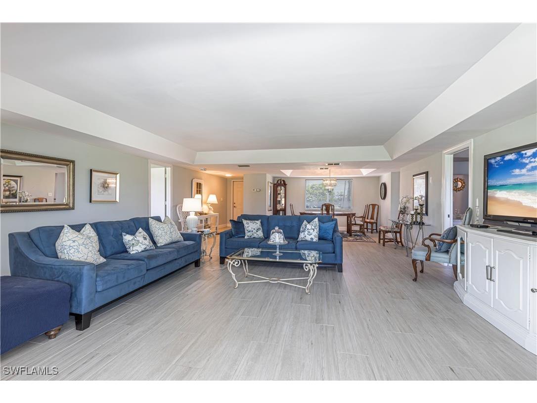 213 Memory Ln #4 Naples FL 34112 225084852 image14