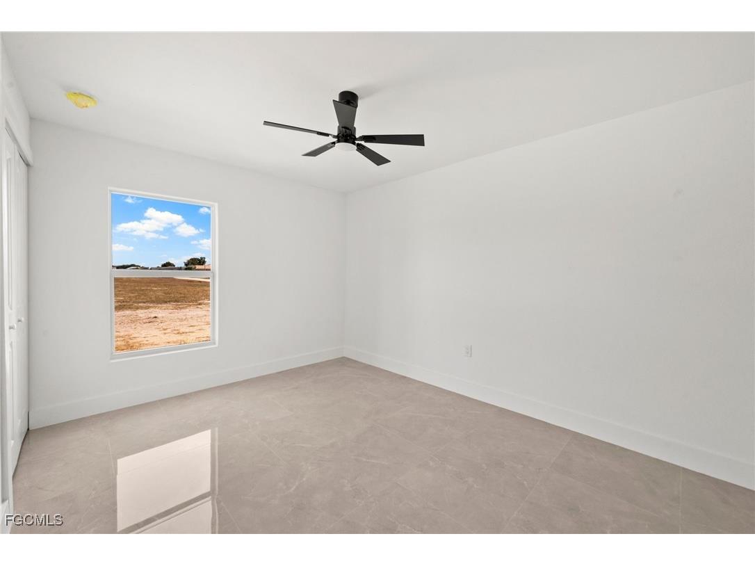 213 NE 31st Street Cape Coral FL 33909 2025021577 image24