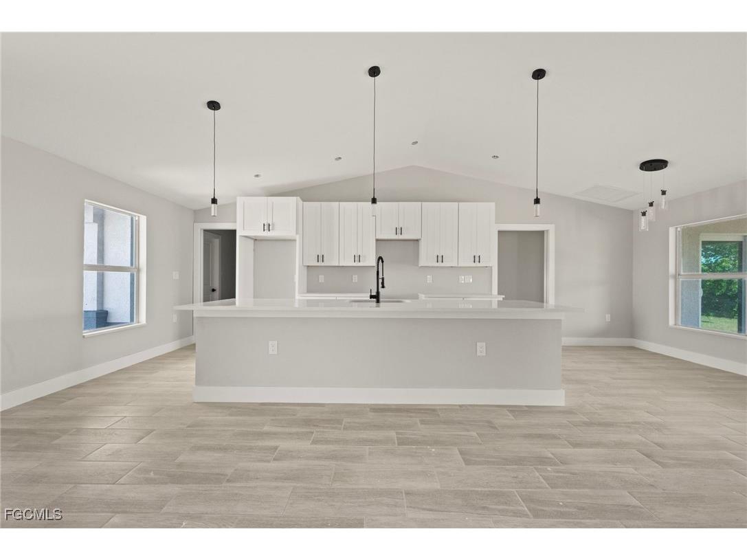 213 NE 31st Street Cape Coral FL 33909 2025021577 image3