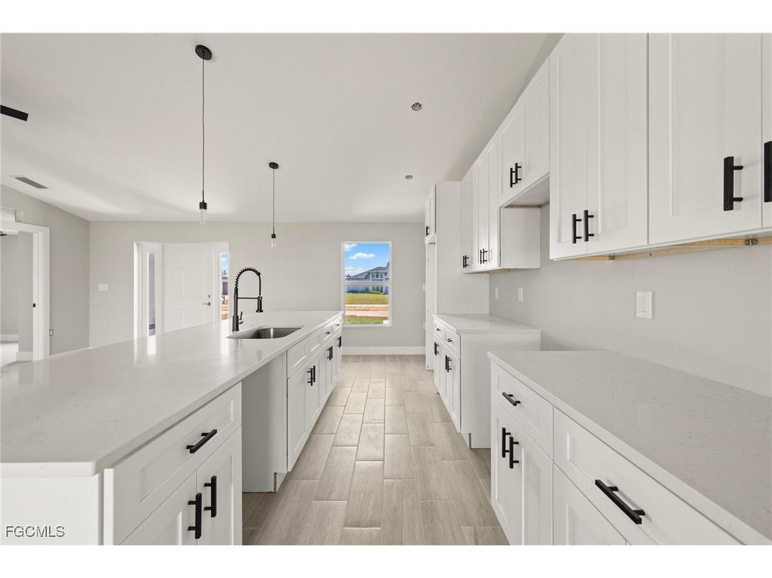 213 NE 31st Street Cape Coral FL 33909 2025021577 image5