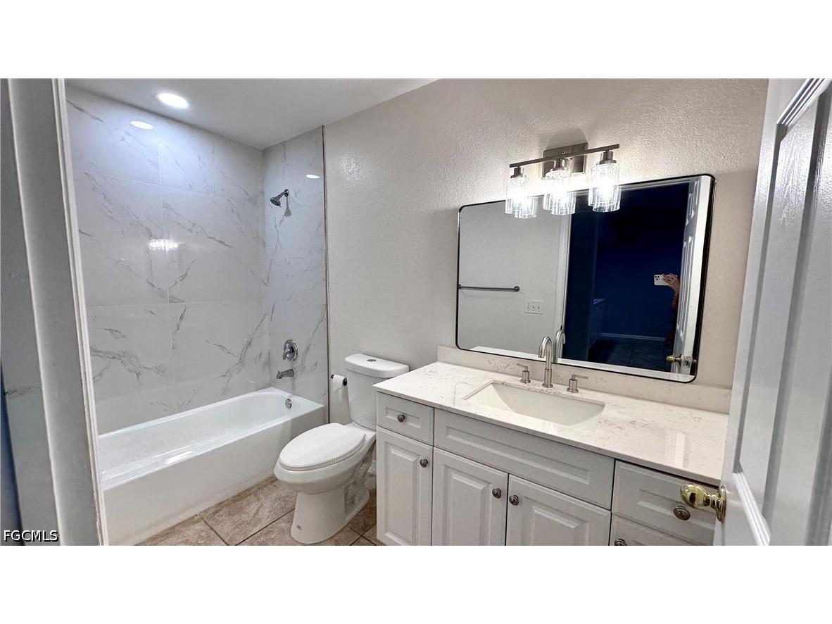 213 SE 24th Avenue Cape Coral FL 33990 2026015680 image8