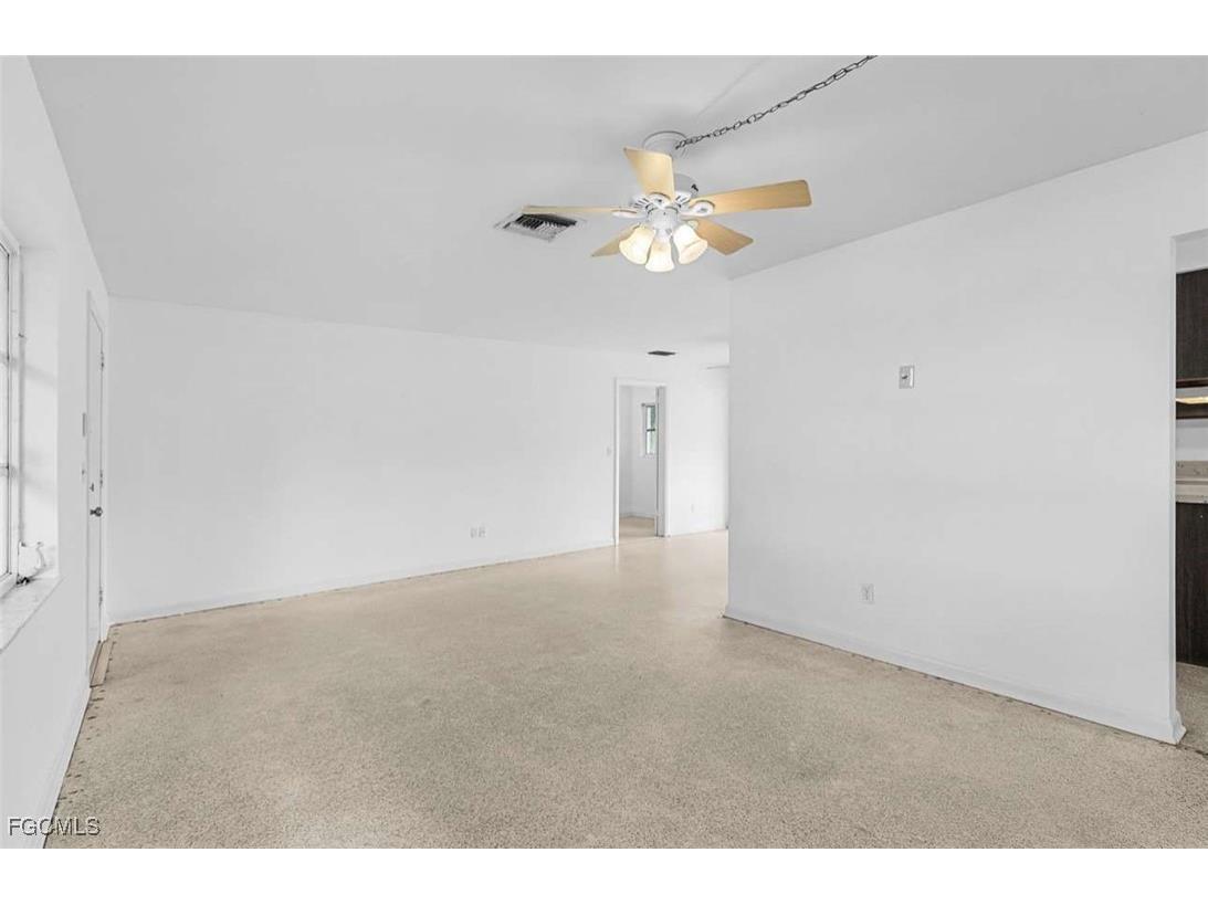 213 SE 47th Street Cape Coral FL 33904 2025005836 image17