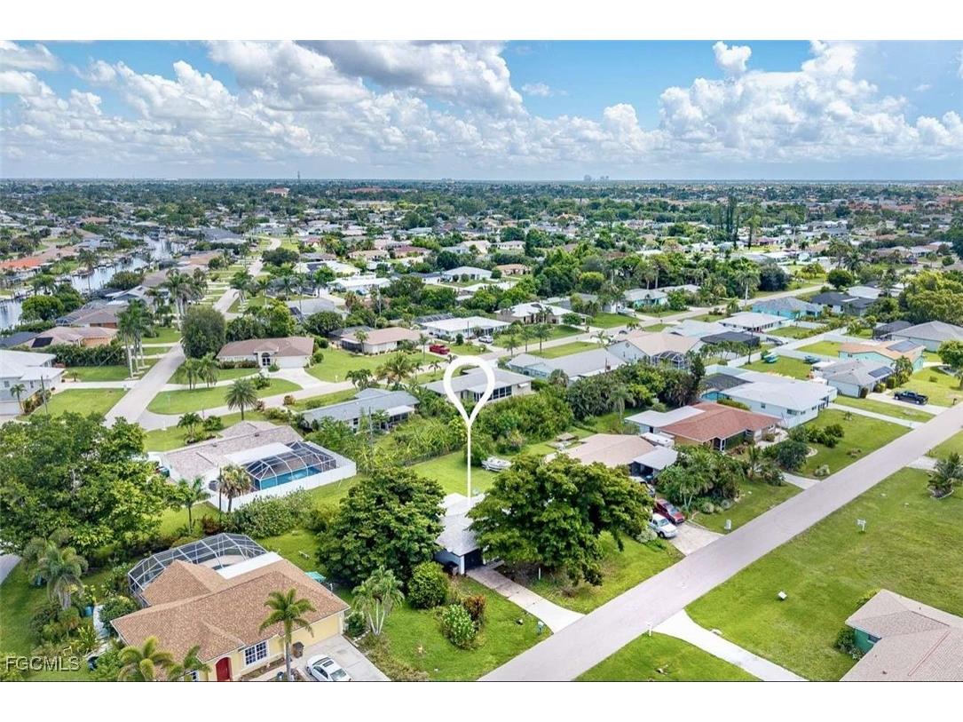 213 SE 47th Street Cape Coral FL 33904 2025005836 image2