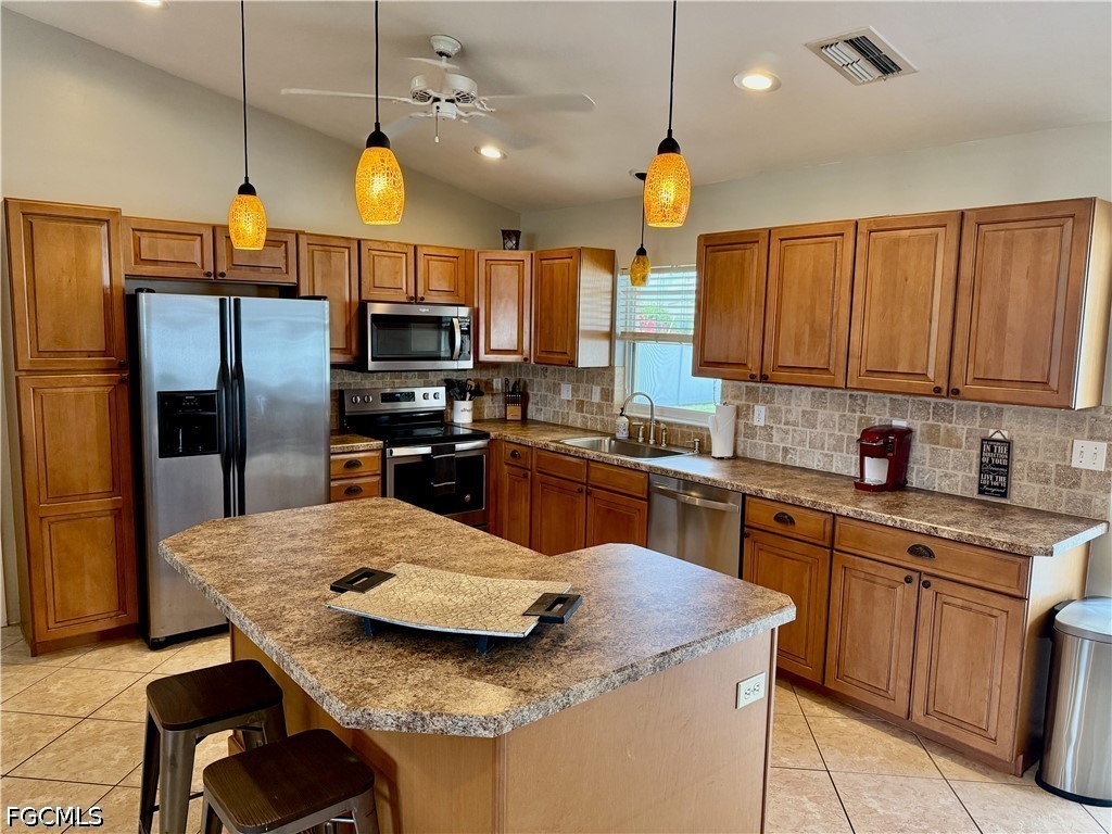 213 SW 10th Terrace Cape Coral FL 33991 2026022554 image3