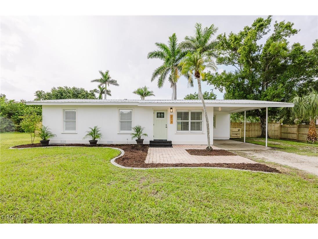 213 W Mckenzie Street Punta Gorda FL 33950 2025011013 image1