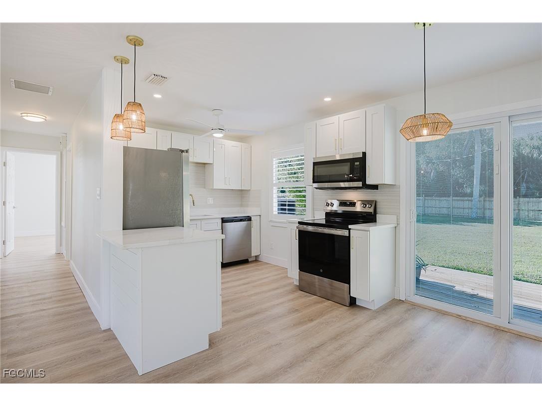 213 W Mckenzie Street Punta Gorda FL 33950 2025011013 image10