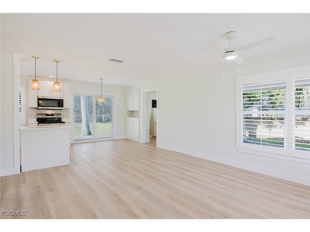 213 W Mckenzie Street Punta Gorda FL 33950 2025011013 image5