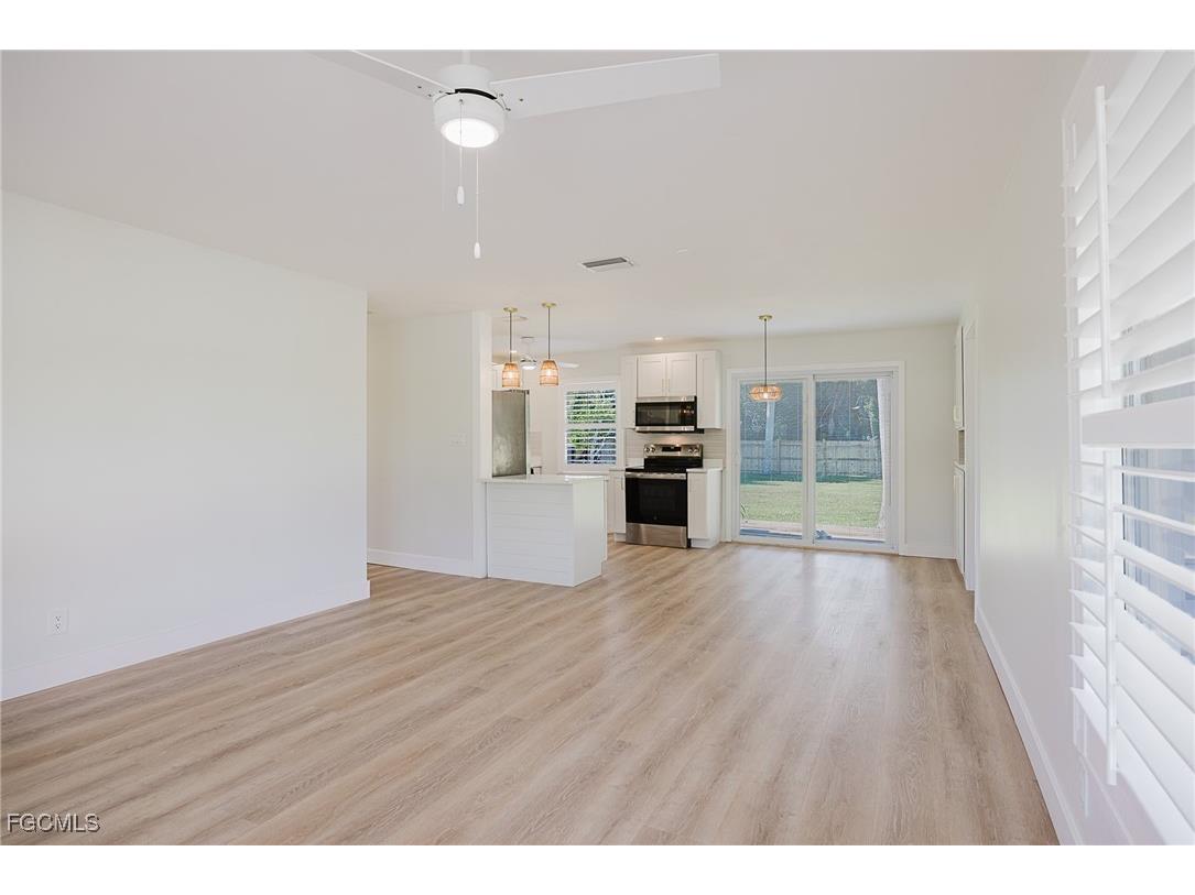 213 W Mckenzie Street Punta Gorda FL 33950 2025011013 image7