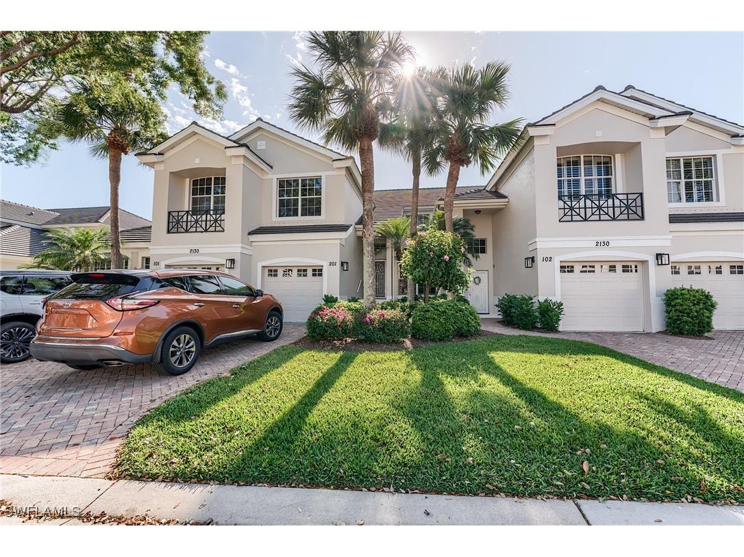 2130 Aberdeen Lane #201 Naples FL 34109 225029644 image1