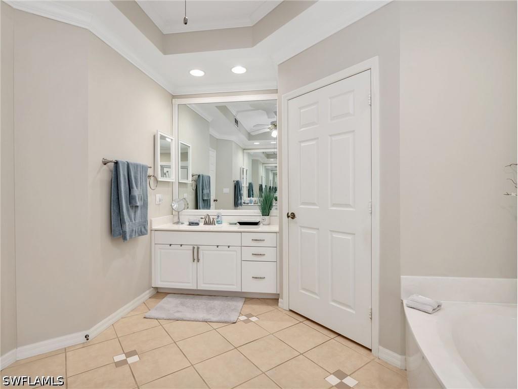 2130 Aberdeen Lane #9-102 Naples FL 34109 226017138 image24