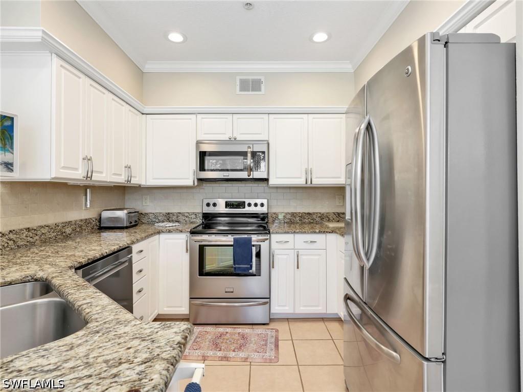 2130 Aberdeen Lane #9-102 Naples FL 34109 226017138 image8