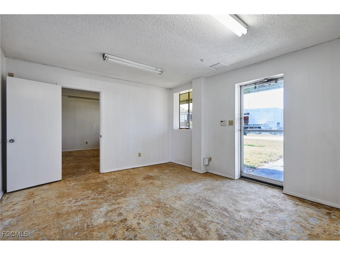 2130 Andrea Lane Fort Myers FL 33912 2025010051 image10