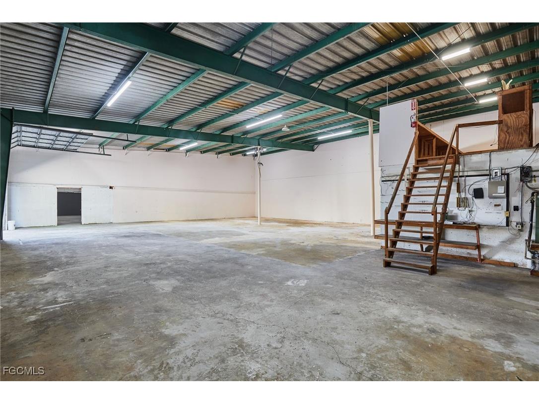 2130 Andrea Lane Fort Myers FL 33912 2025010051 image6