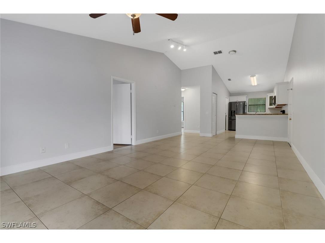 2130 Arbour Walk Circle #2724 Naples FL 34109 226012395 image11