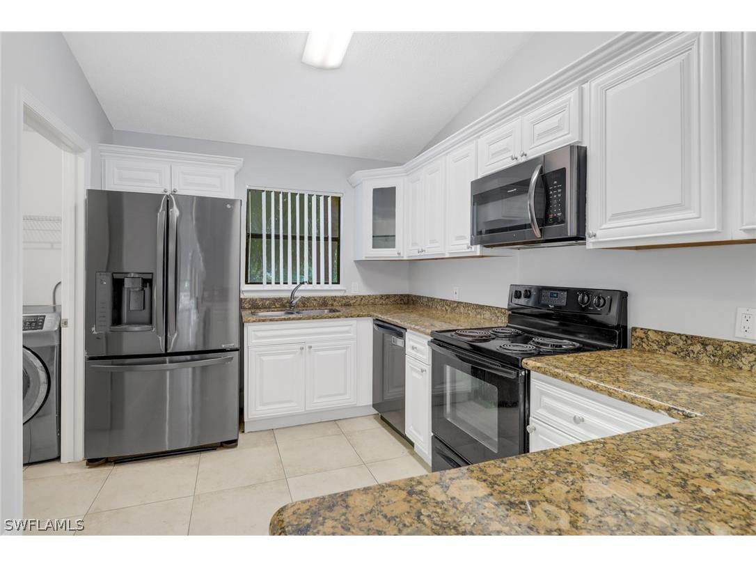 2130 Arbour Walk Circle #2724 Naples FL 34109 226012395 image4