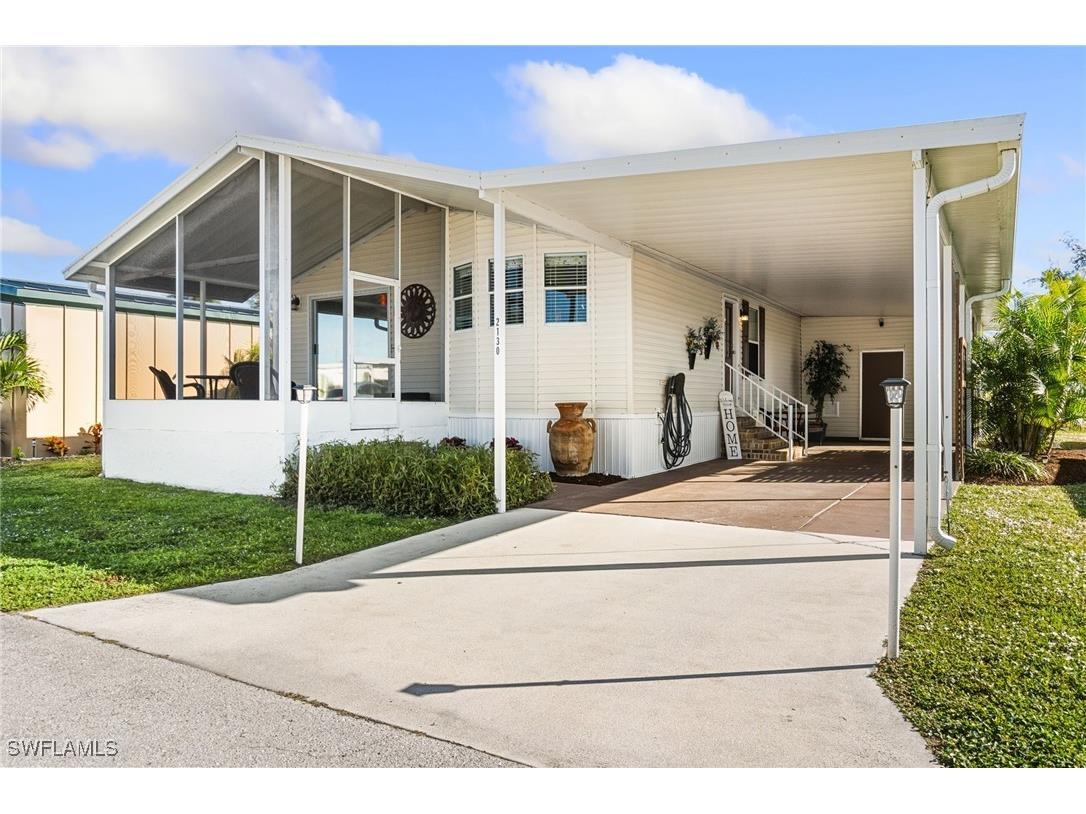 2130 Jacaranda Court Naples FL 34110 225082622 image1