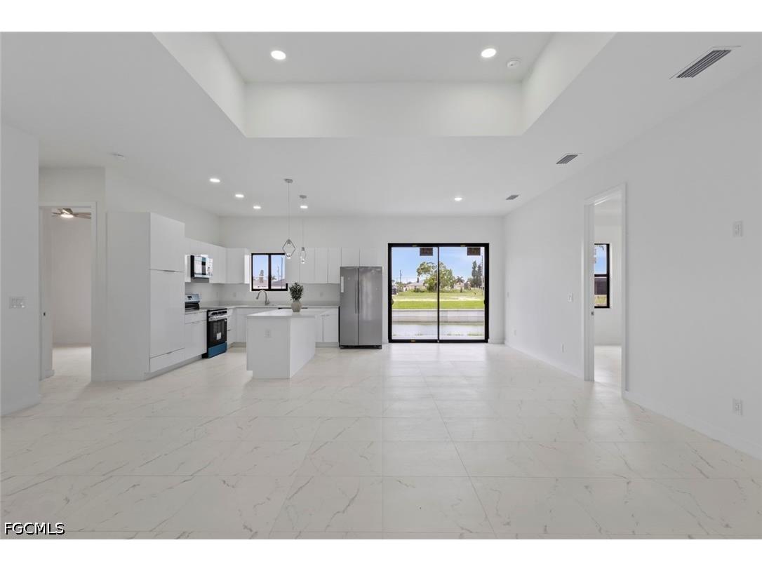 2130 NE 26th Street Cape Coral FL 33909 2026025180 image13