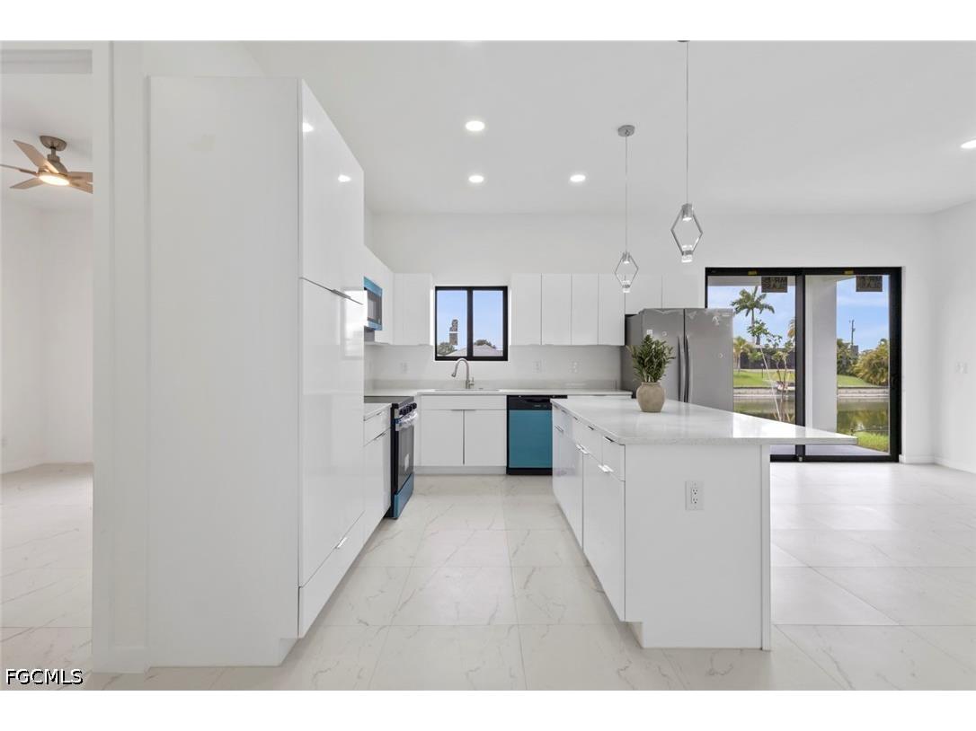 2130 NE 26th Street Cape Coral FL 33909 2026025180 image14